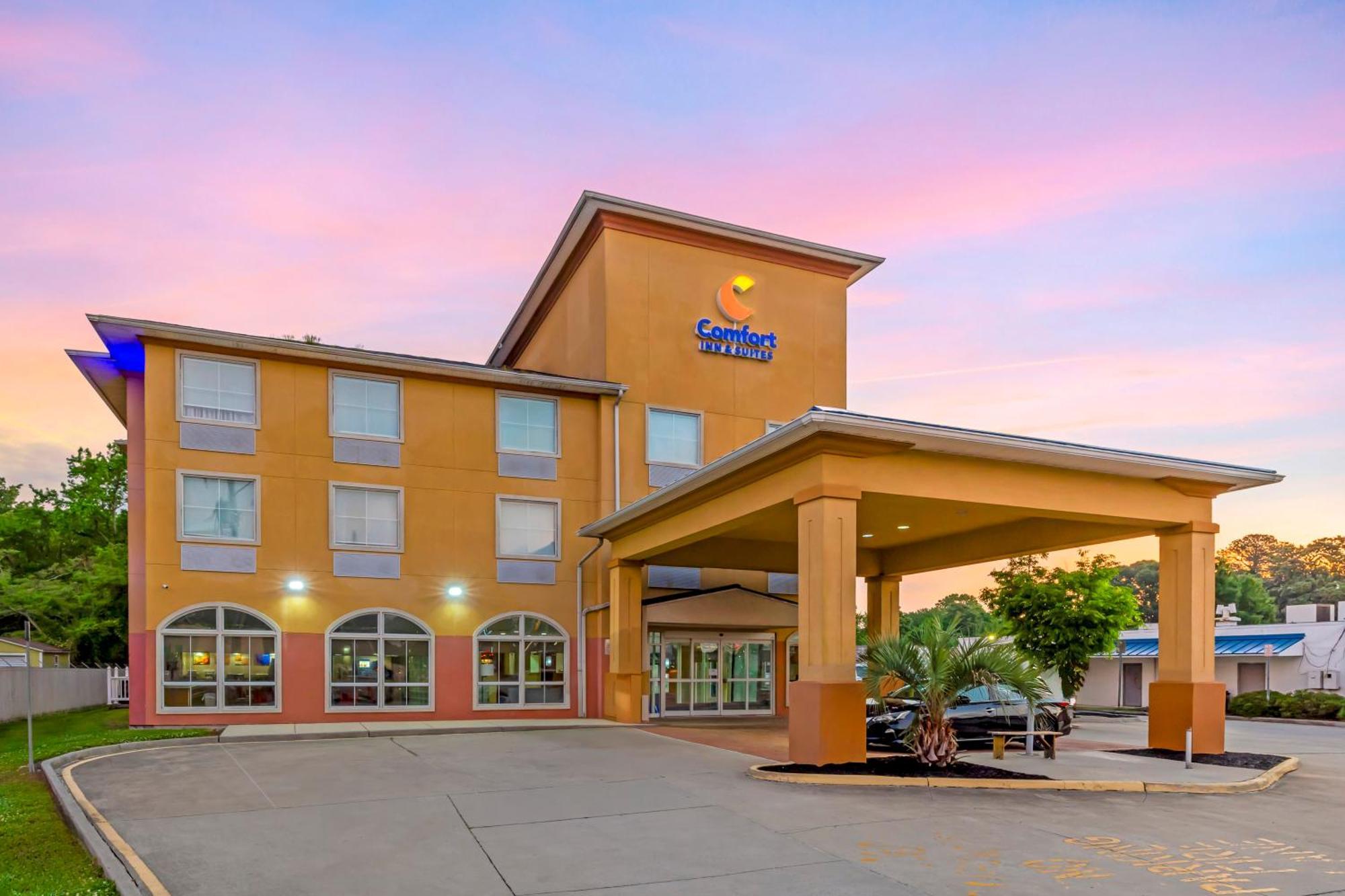 Comfort Inn & Suites Chesapeake - Portsmouth Esterno foto