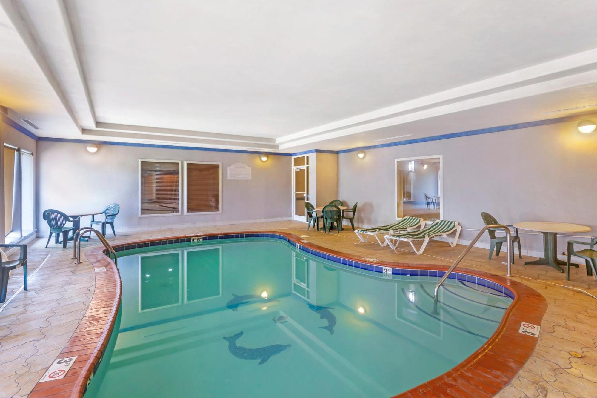 Comfort Inn & Suites Chesapeake - Portsmouth Esterno foto
