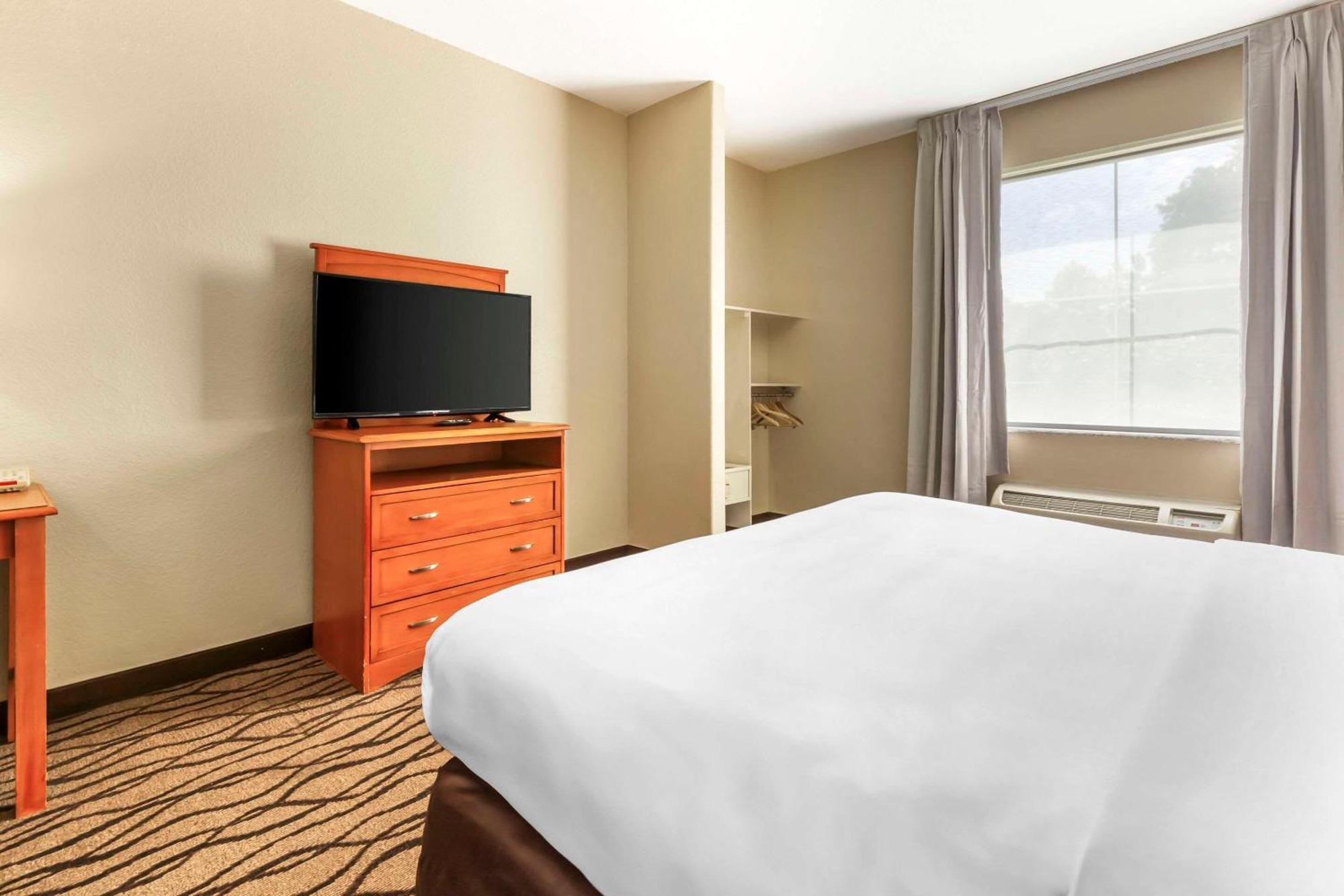 Comfort Inn & Suites Chesapeake - Portsmouth Esterno foto