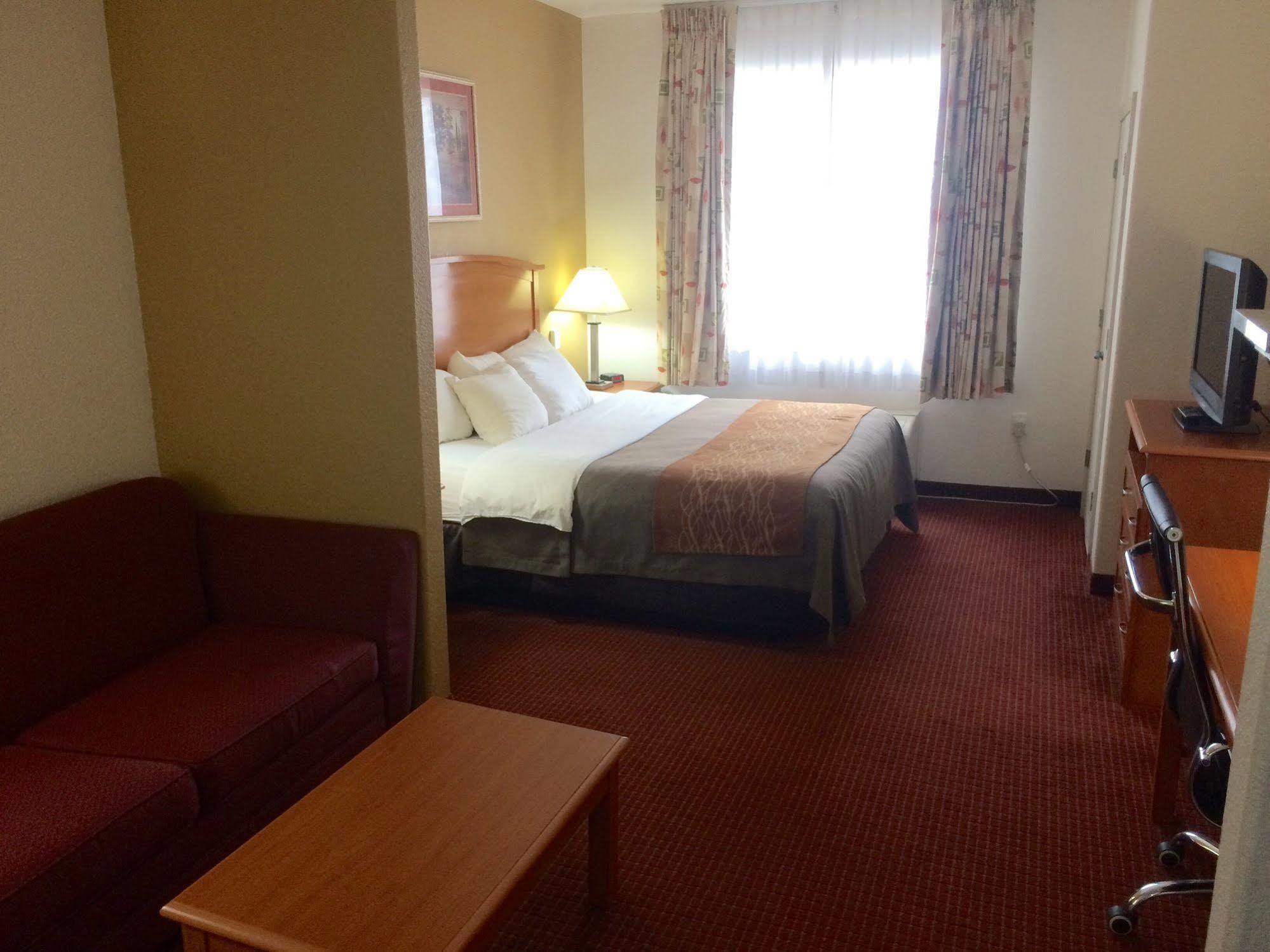 Comfort Inn & Suites Chesapeake - Portsmouth Esterno foto