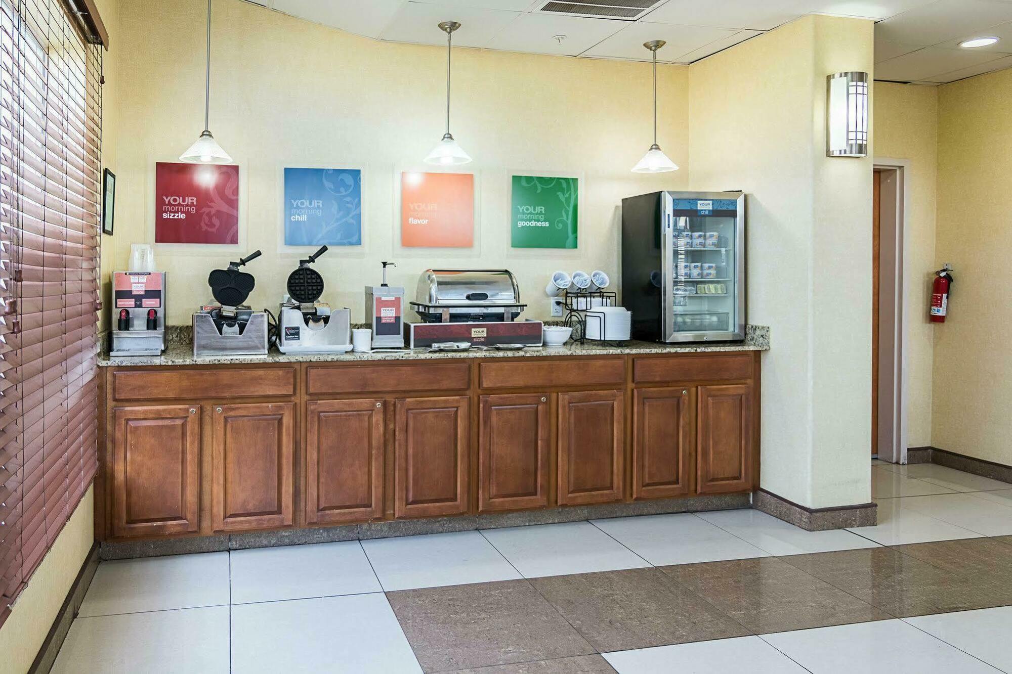 Comfort Inn & Suites Chesapeake - Portsmouth Esterno foto